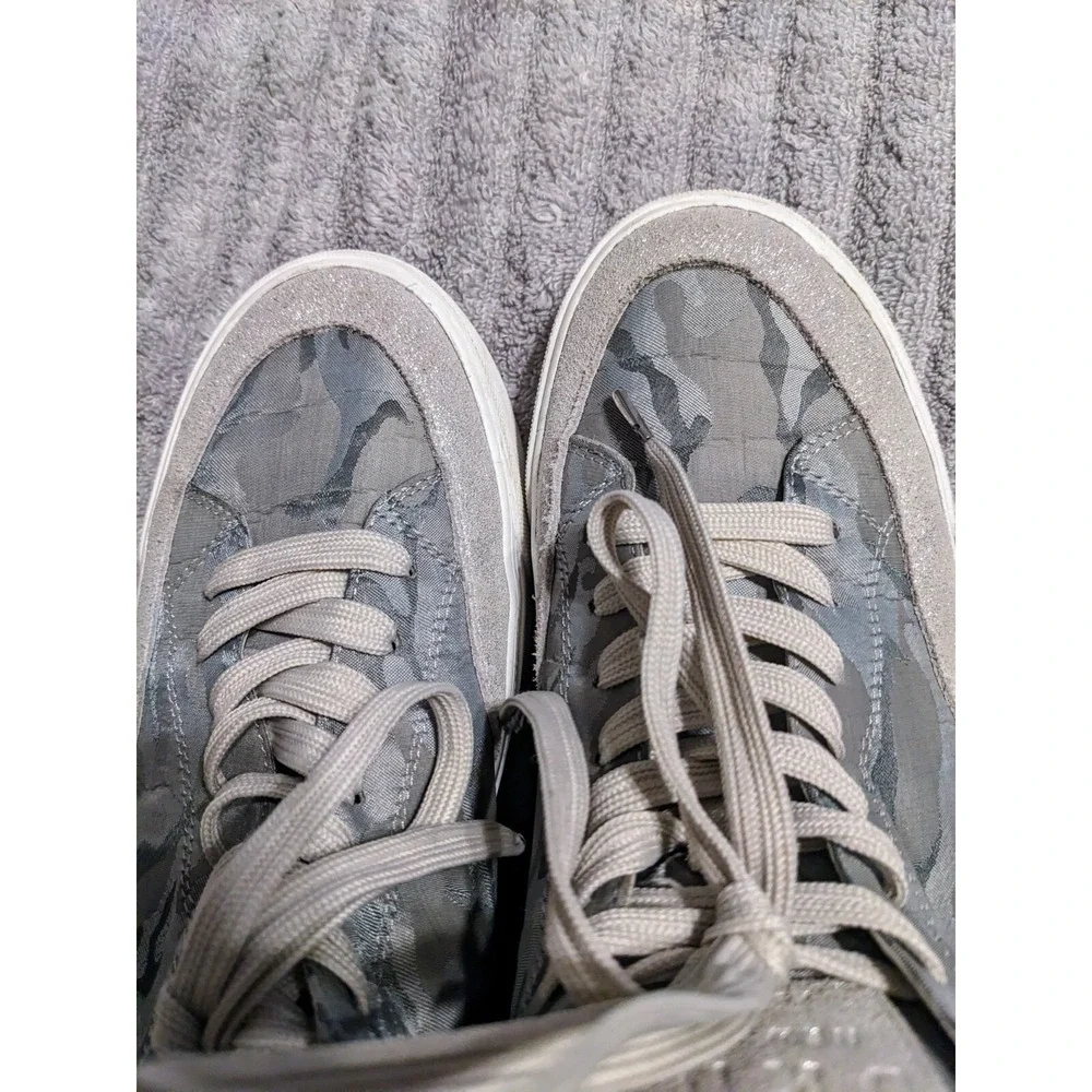 DKNY Womens Rivka Canvas Sporty High Top Sneakers Gray‎ Camo Silver Sz 9.5 M